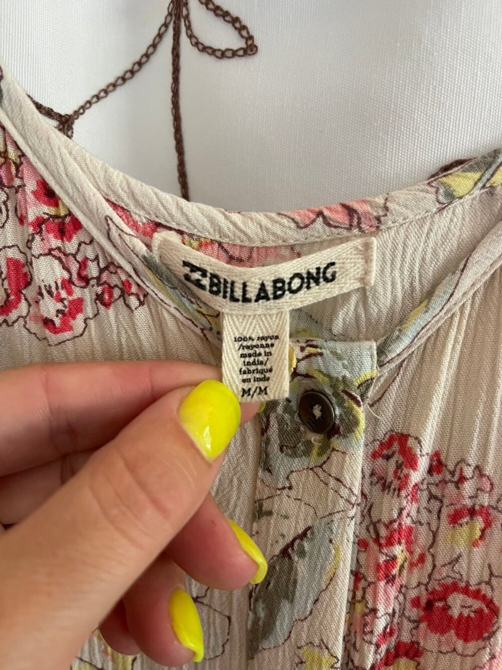 Sz M Billabong Cream Floral Crinkle Cami Dress - Picture 6 of 10